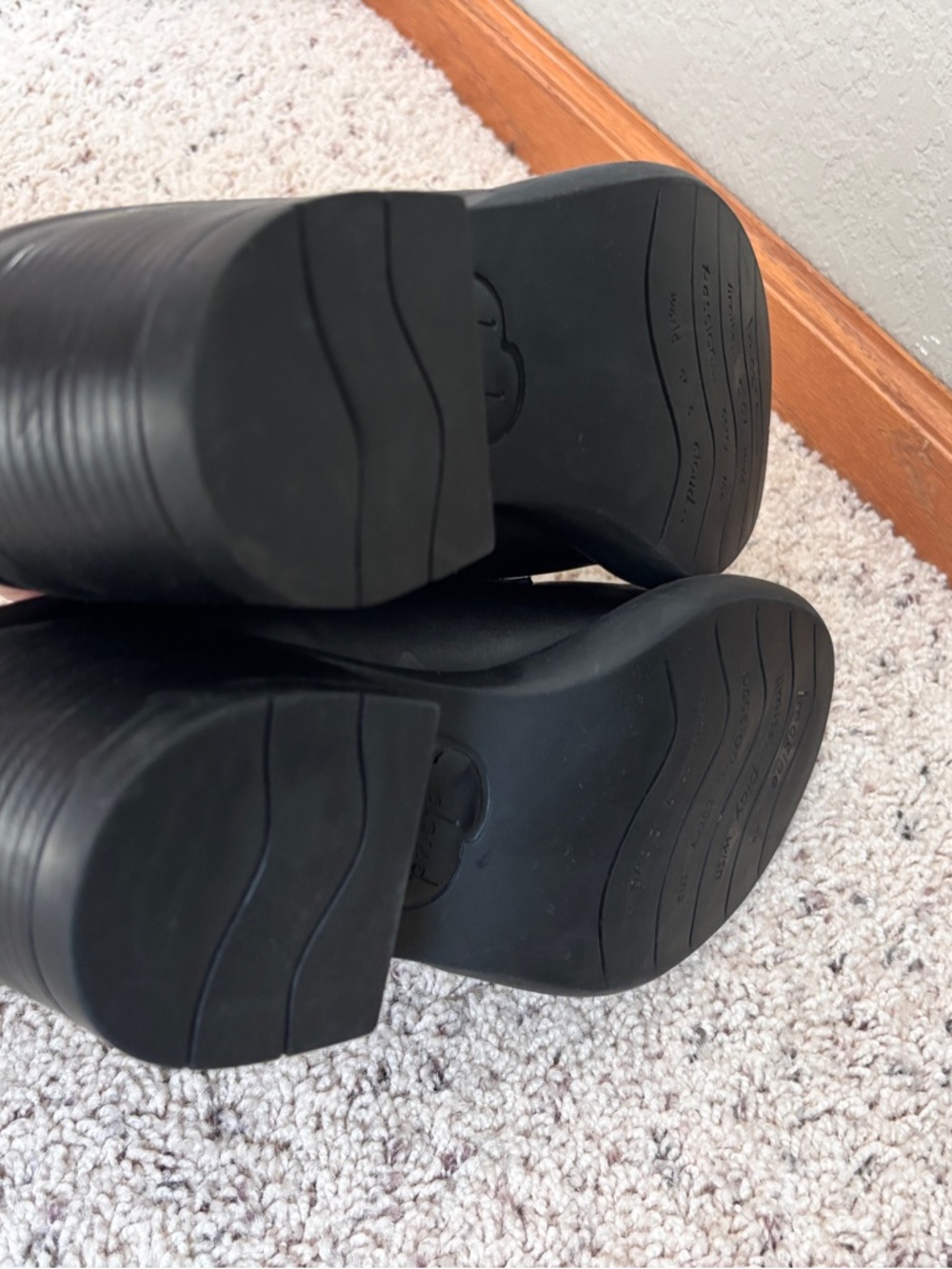 Nine West Black Women's Chunk Loafers with Block Heel 10M - Picture 7 of 9